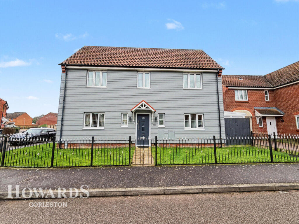 5-bed detached on Horsley Drive, Gorleston, £450,000