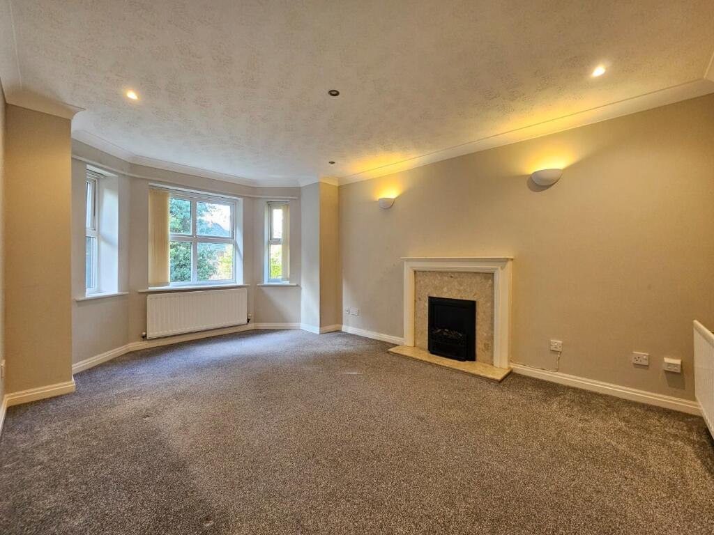 Apartment in Warrington - More