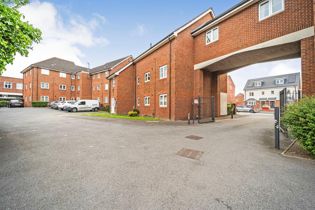Main image of property: Kellner Gardens, OLDBURY