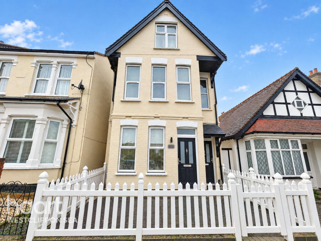 Apartment in Southend-on-Sea, Essex
