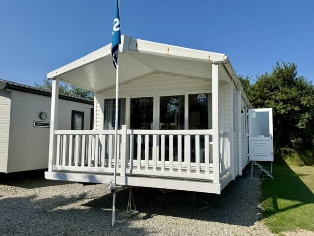 3-bed caravan on  Crantock, Cornwall, TR8 5EW, £36,995