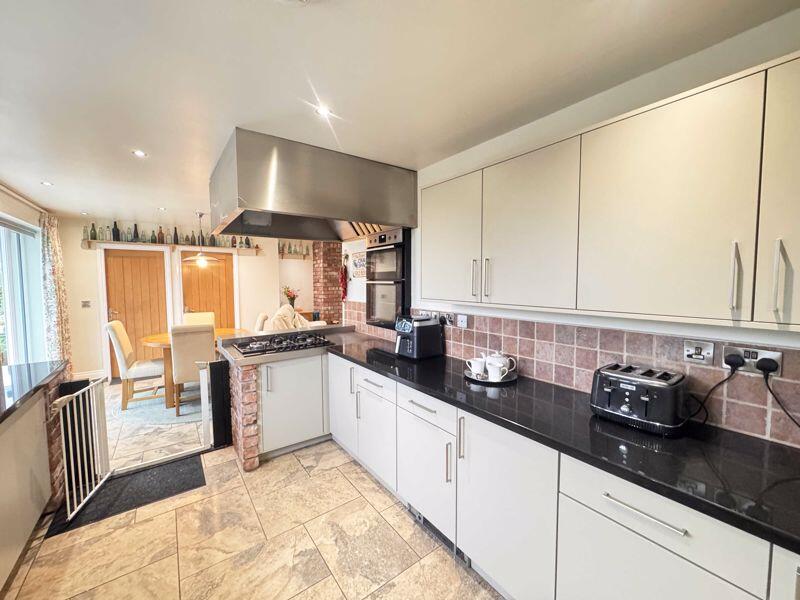 141 Blackpool Old Road, Poulton-Le-Fylde, FY6 7RN photo 4
