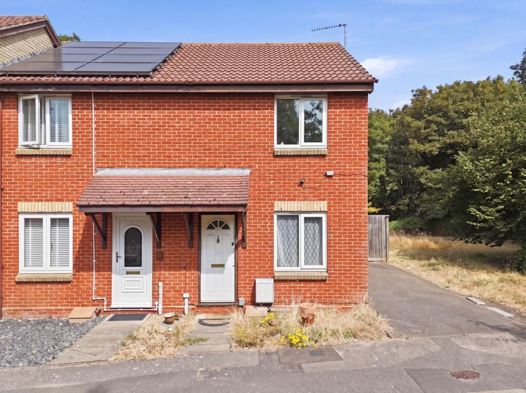 Main image of property: Finbars Walk, Ipswich, IP4