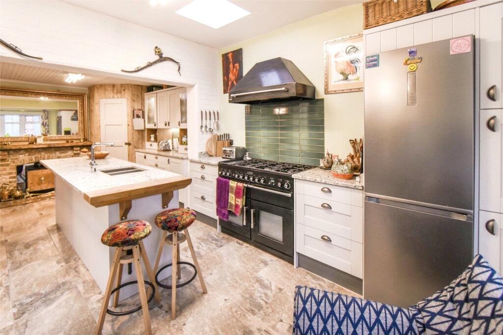 House in Basingstoke and Deane, Newnham - View 4