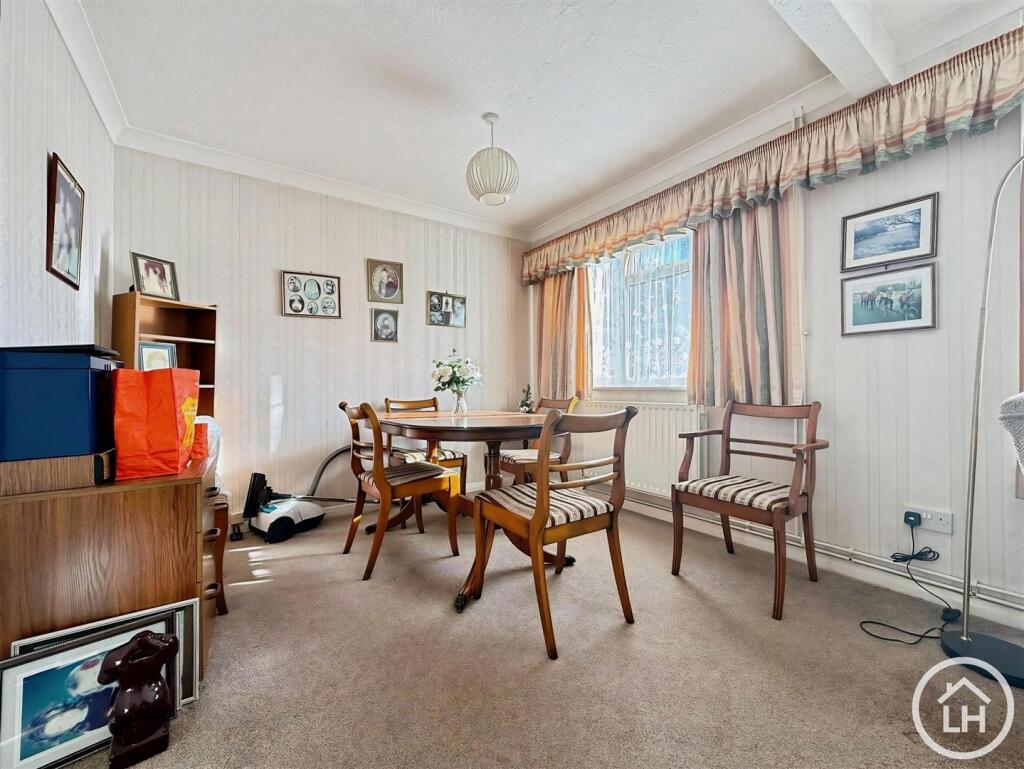 Woodside Gardens, Sittingbourne, ME10 photo 3