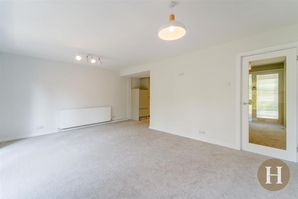 Harborne Road, Birmingham, B15 - More