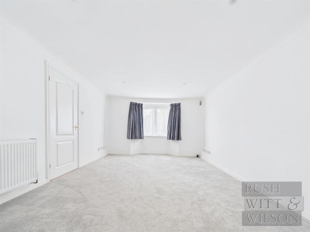 House in Tonbridge - View 4