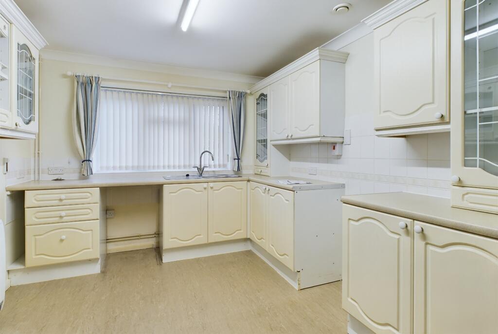 The Close, Papworth Everard photo 2