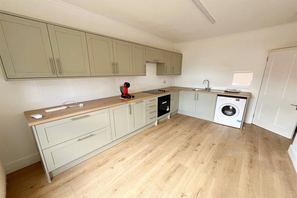 Apartment in Bournemouth - View 3