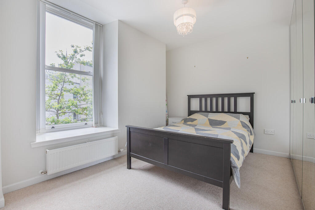 Apartment in Aberdeen, City Centre - View 5