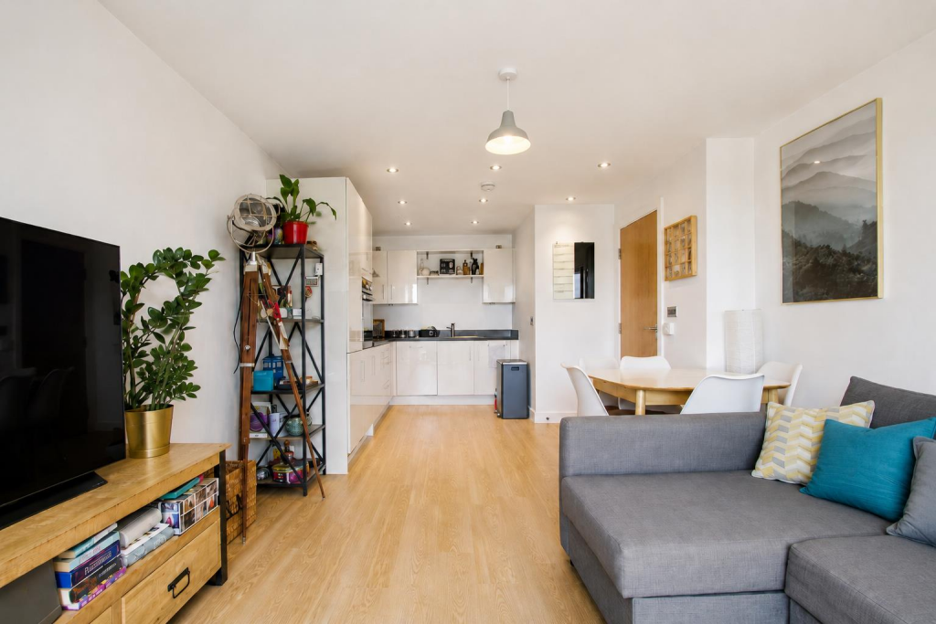 Booth Court, Lewisham - View 6