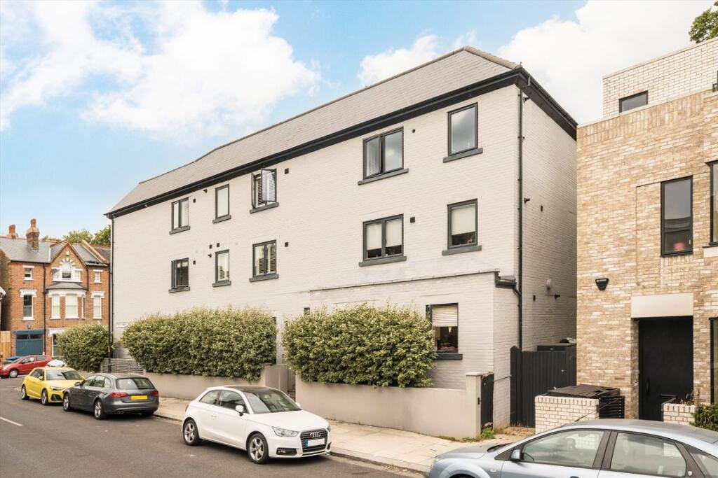 Main image of property: Oakhurst Grove, Peckham