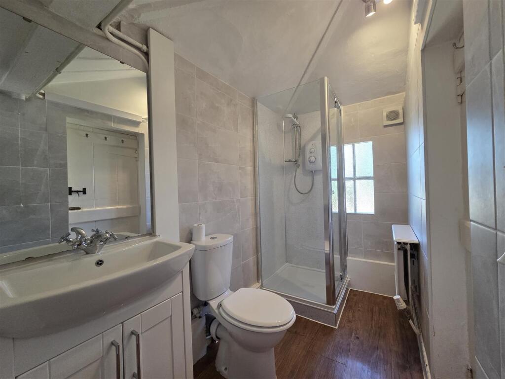 House in Taunton - View 4