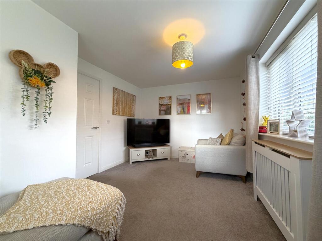 House in Nottingham - View 5