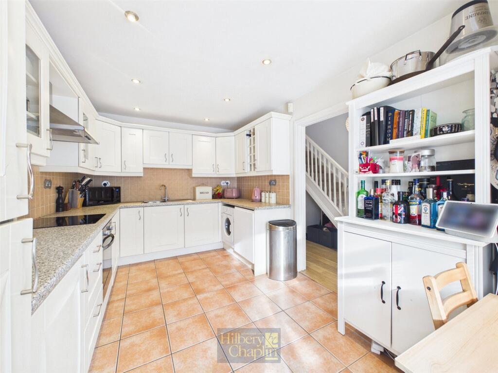 Russetts, Langdon Hills, Basildon, Essex, SS16 photo 3