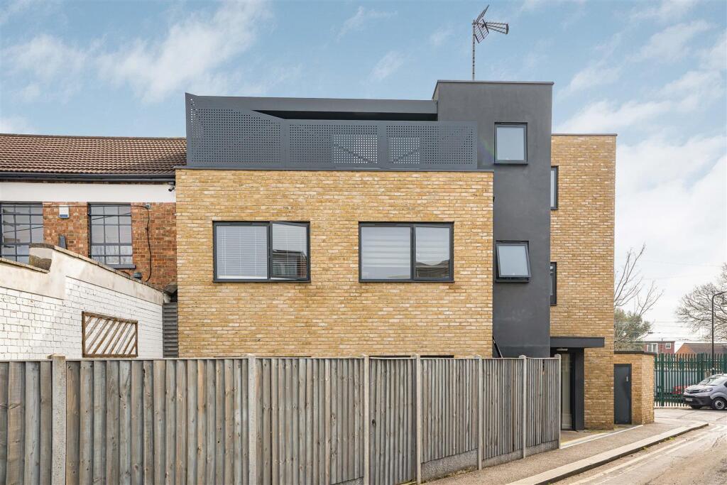 Main image of property: Cart Lane, North Chingford