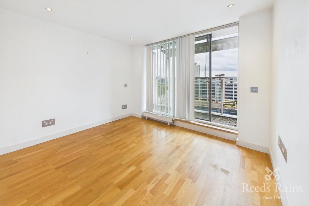 Apartment in Manchester - View 5
