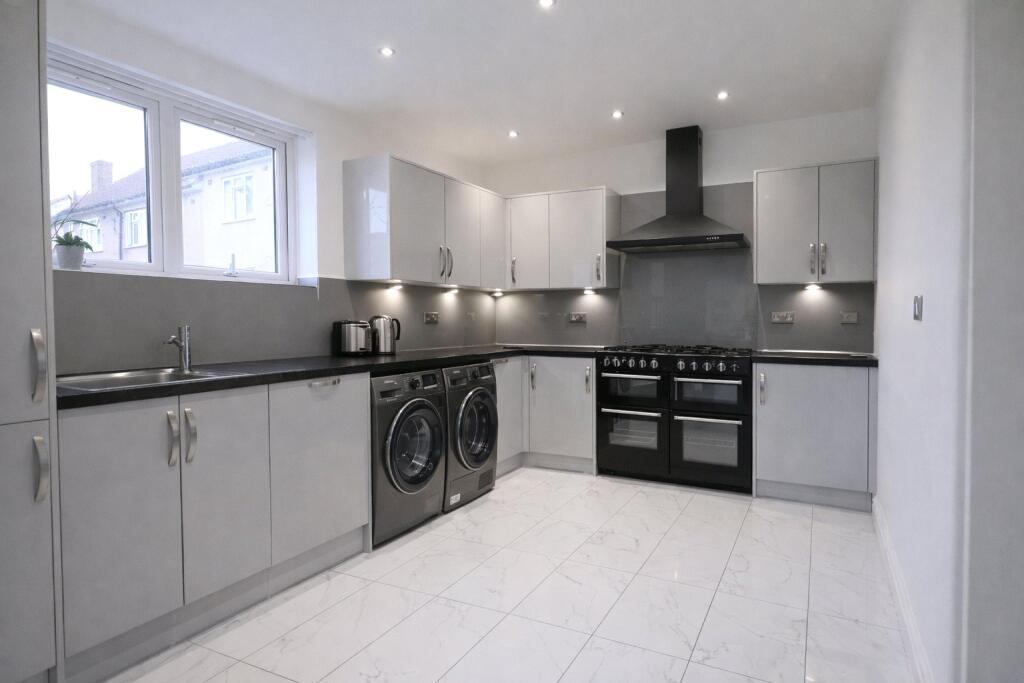 Balchen Road, London, SE3 photo 4