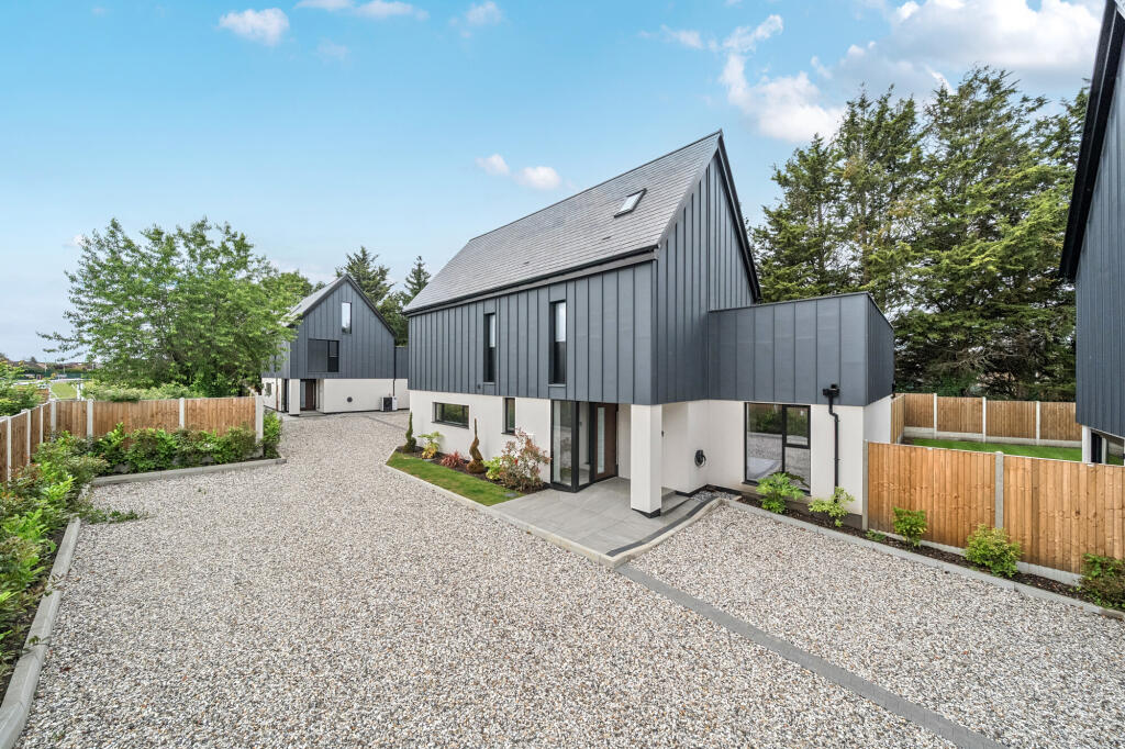 Main image of property: Kingfield Green, Woking, GU22