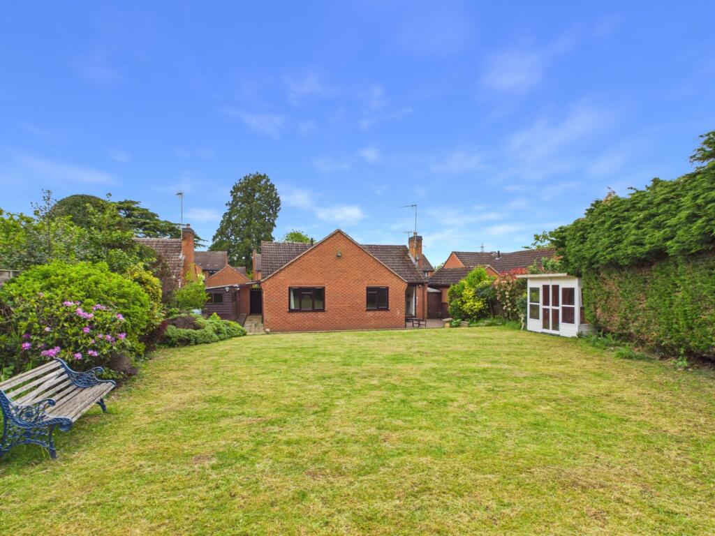 Main image of property: Bennett Drive, Warwick, Warwickshire, CV34