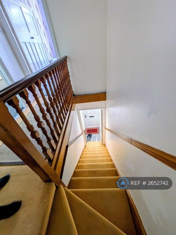 Main image of property: Beaconsfield Road, London, N11