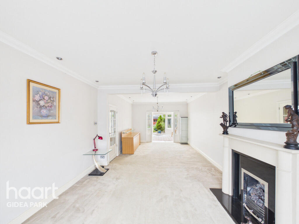Norman Road, Hornchurch photo 3