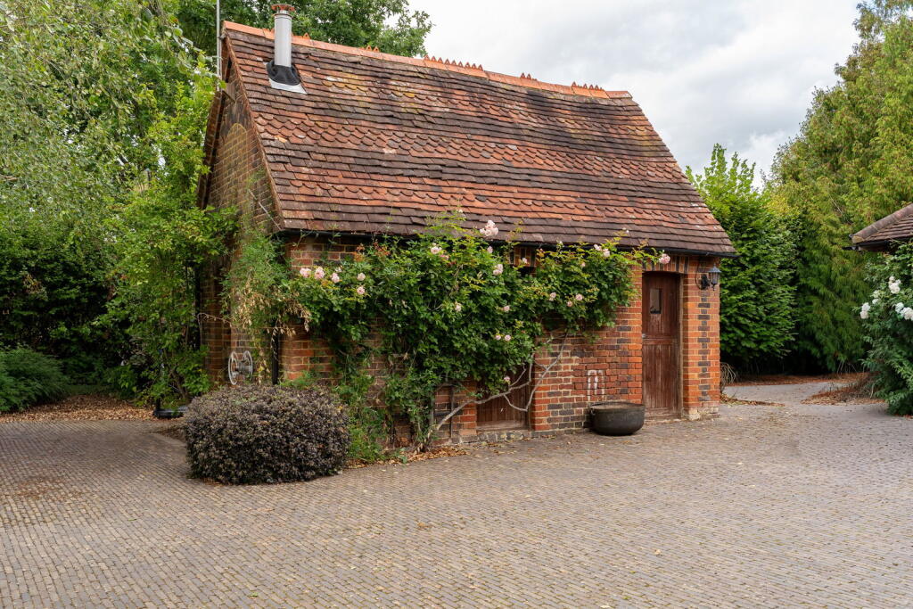 House in Redhill - More