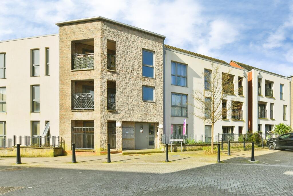 Main image of property: Wall Street, Plymouth