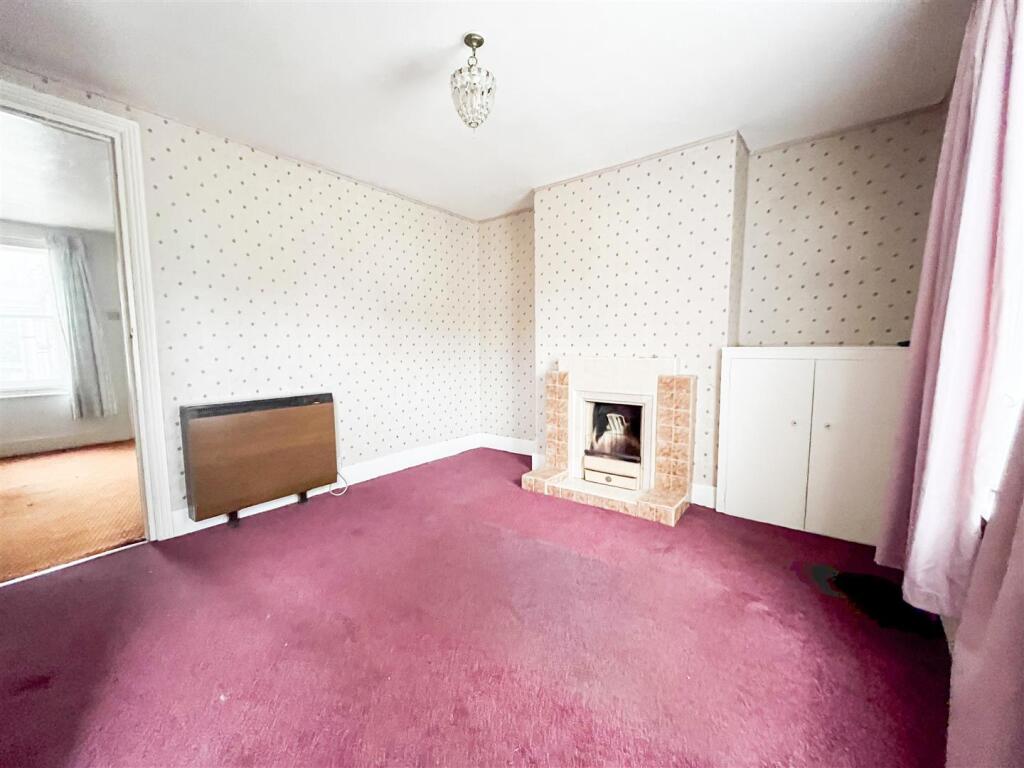 House in Wealden, Heathfield and Waldron - View 3