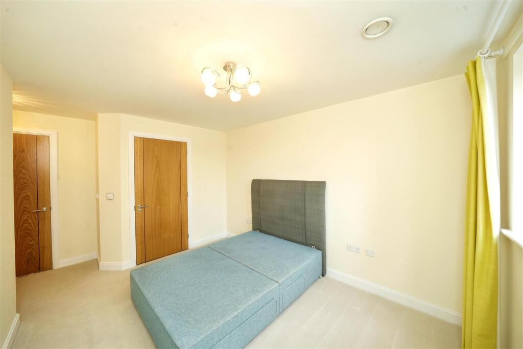 Apartment in South Staffordshire, Bilbrook - More