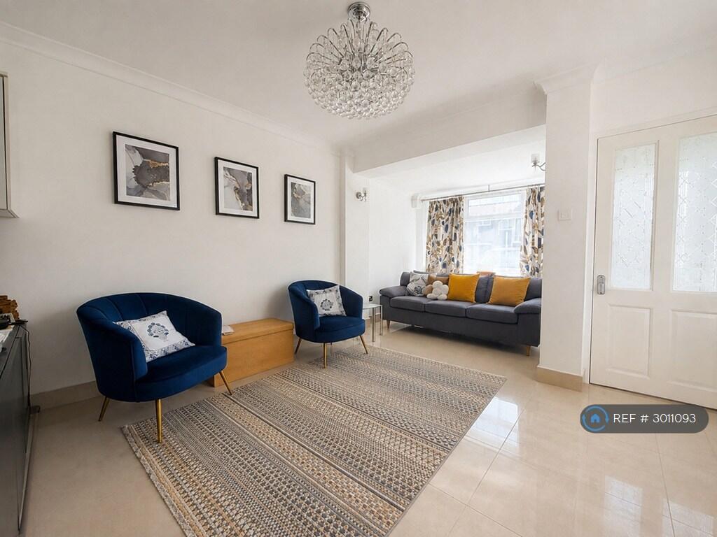 House in Southall - View 2