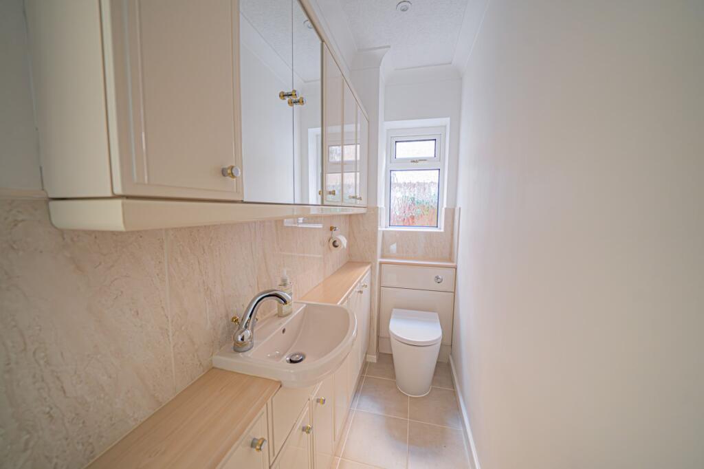 Shortland Close, Knowle, B93 photo 4
