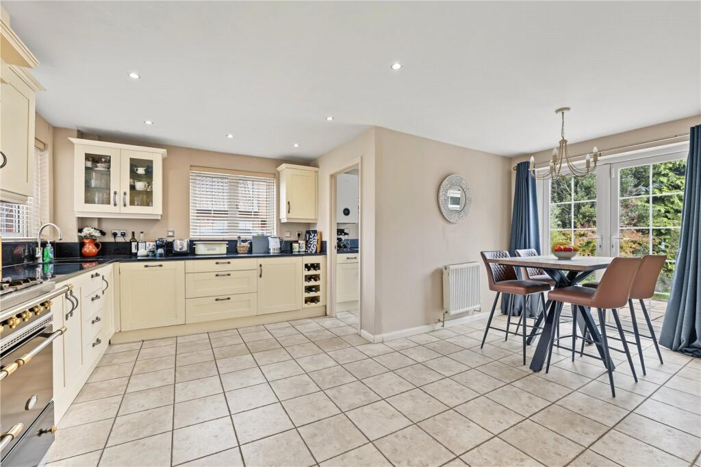 House in Hertford, Watton-at-Stone - View 5