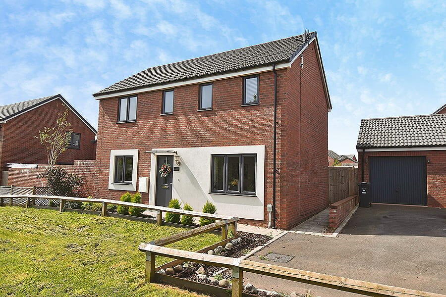 3-bed detached on Hutchings Drive, Tithebarn, Exeter, EX1, £370,000