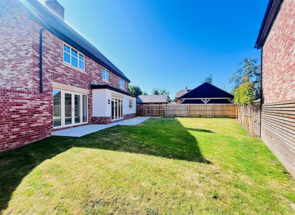 House in Fareham, Stubbington - View 3