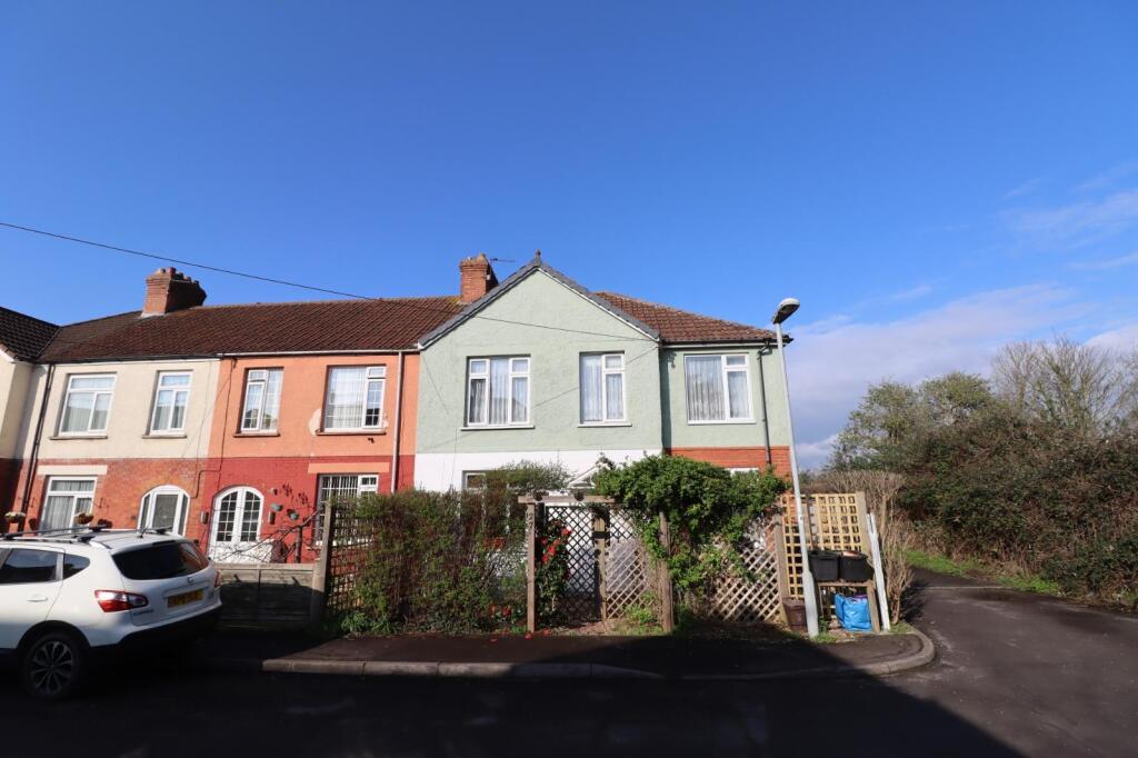 3-bed house on Grange Avenue, Highbridge, £290,000