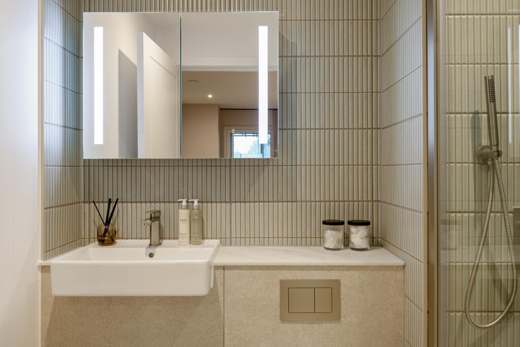 Apartment in London, South Wimbledon, Merton - View 3