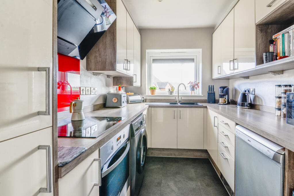 Additional image 3 of Lodge Gate Close, Denholme, West Yorkshire, BD13