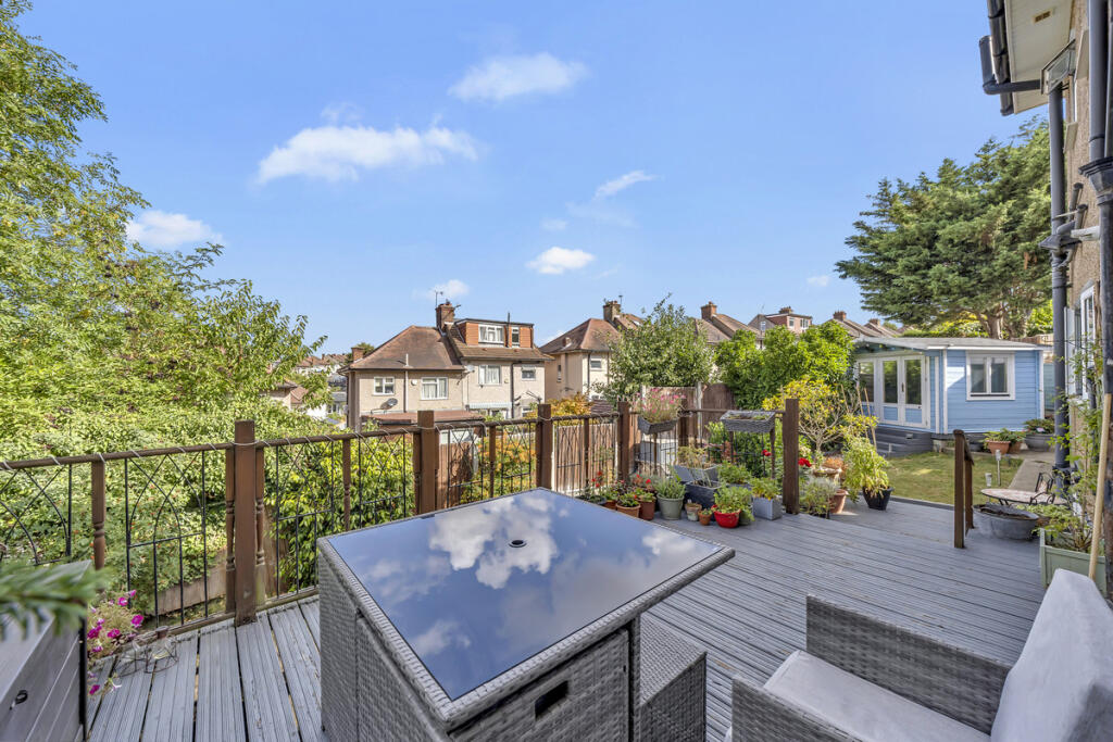 House in Romford - View 4