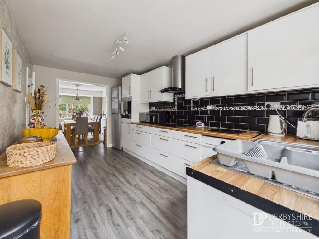 House in Bolsover, Tibshelf - More