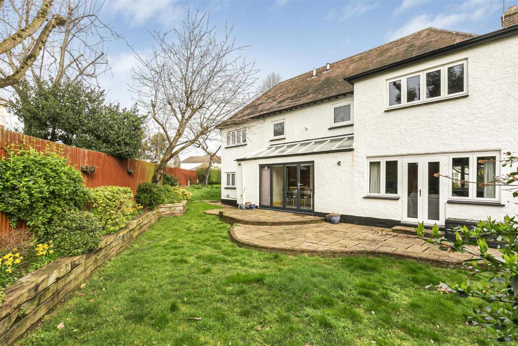Fordwich Rise, Hertford photo 2