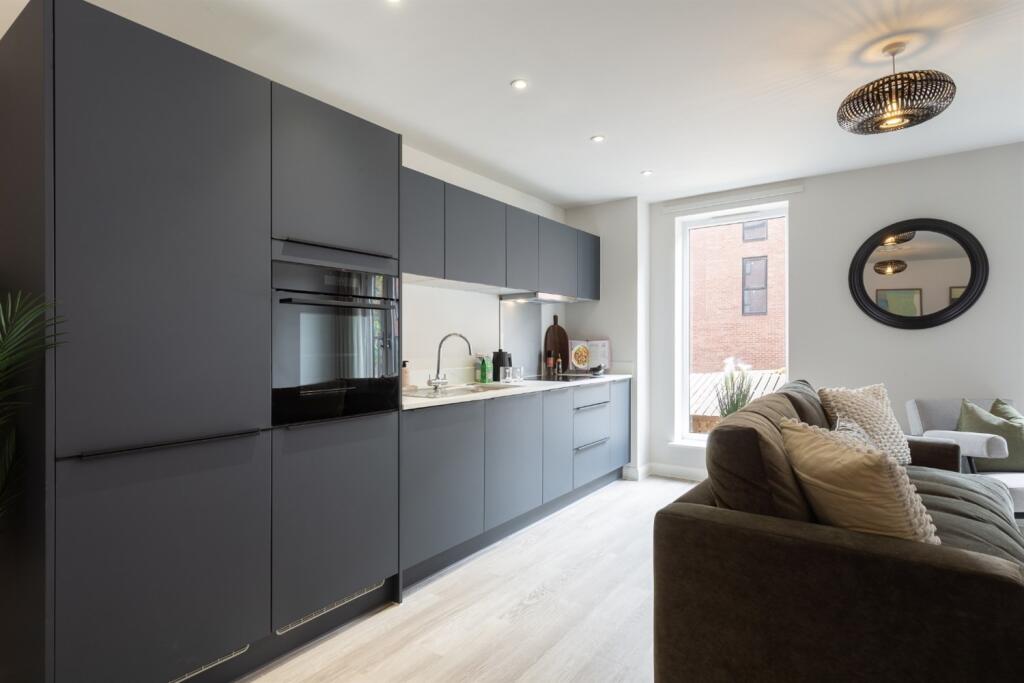 House in Leeds, Kirkstall - View 4