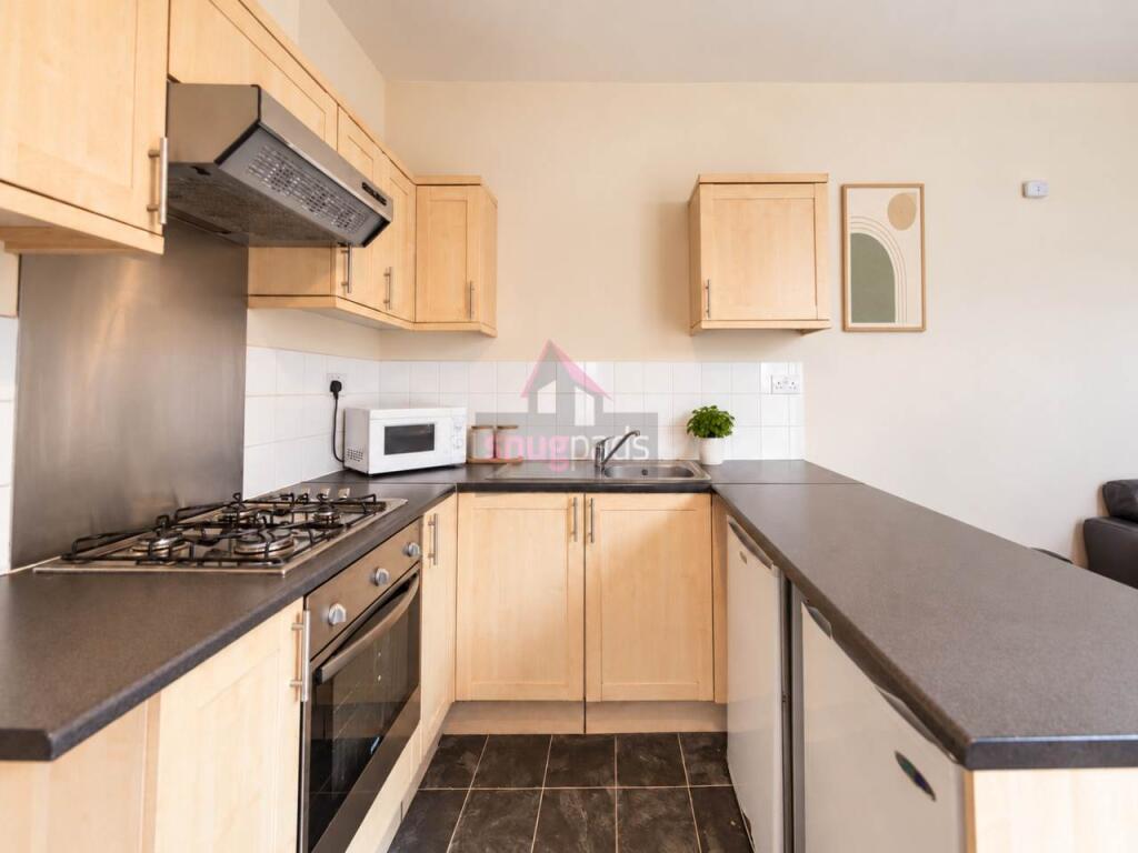 3 bedroom flat for rent