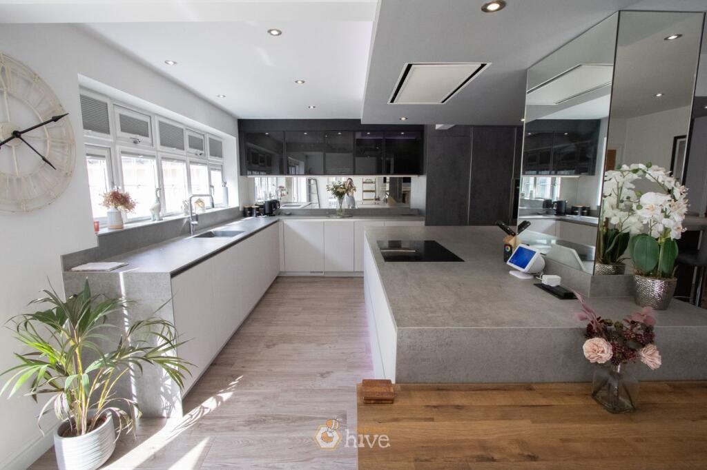House in Doncaster - View 5