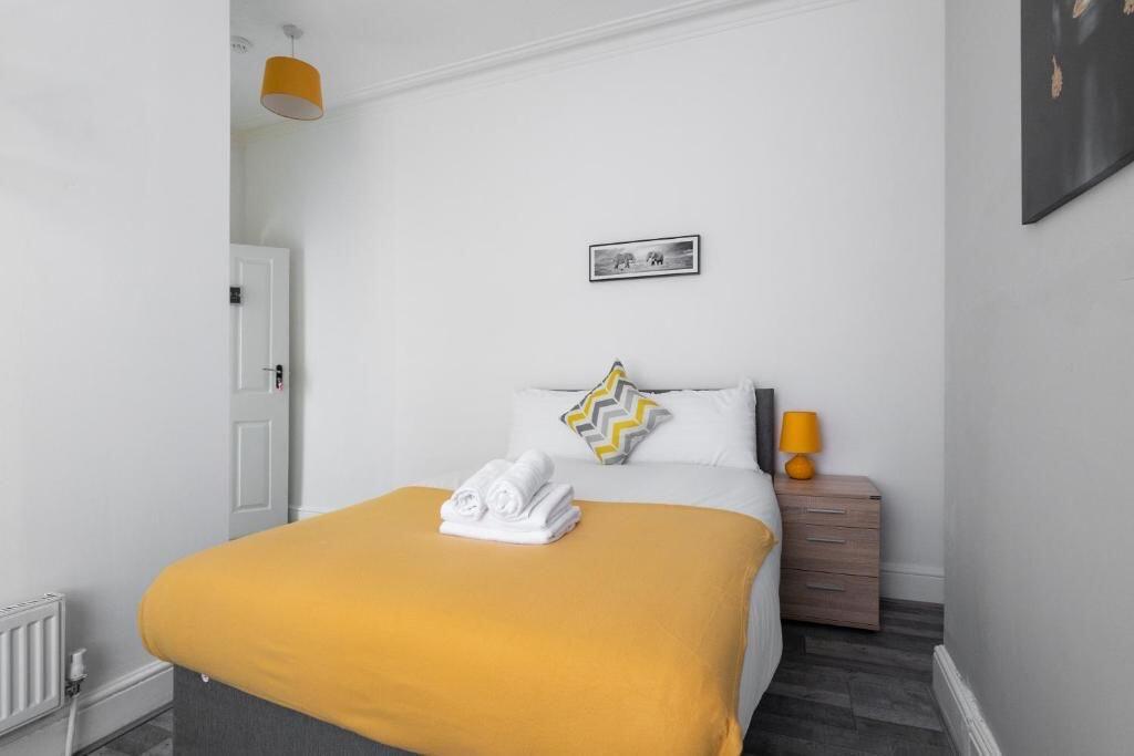 Main image of property: 282 Anfield Road, Liverpool L4 0TJ