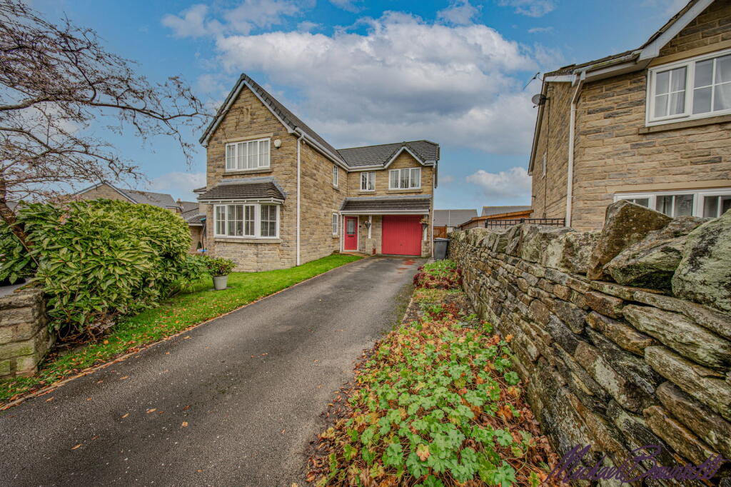 Oakhall Park, Thornton, Bradford, BD13 3QW