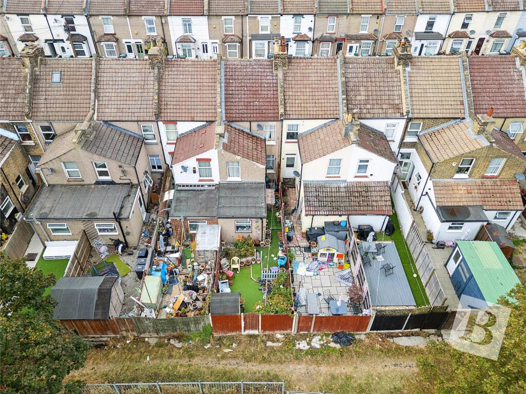 House in Dartford - View 5