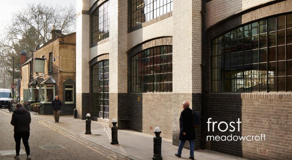 VoyseyHouse BarleyMowPassage Chiswick W4 office to let ext bb_JackHobhouse.jpg