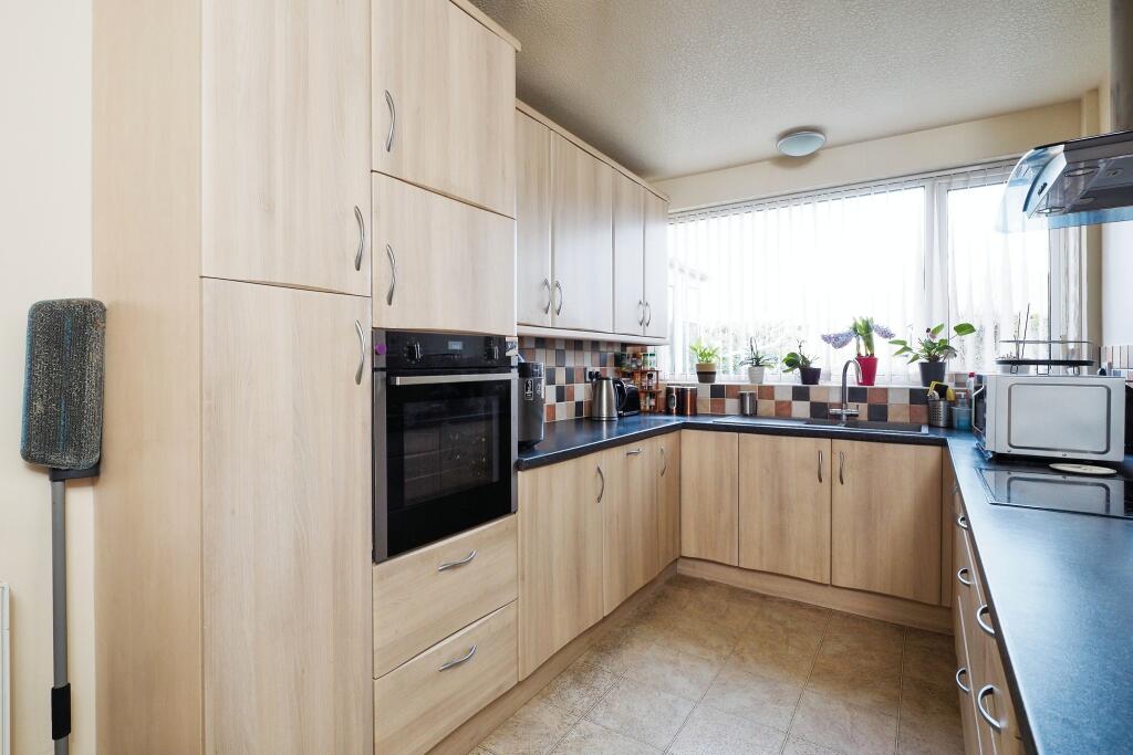 Rivergreen Crescent, Bramcote, Nottingham, NG9 photo 4