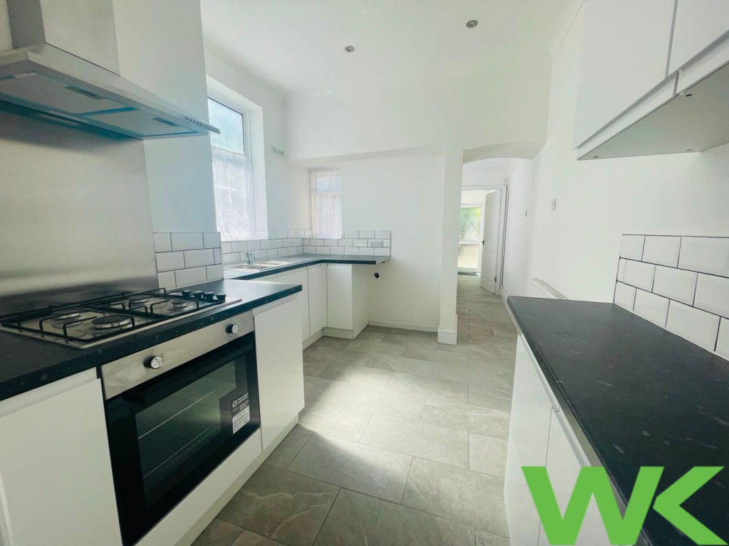 House in Sandwell, West Midlands - View 4